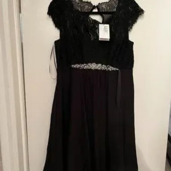 Maternity -Luxe by‎ Seraphine NWT Size 12 Black Lace Dress (NWT) - Picture 7 of 7